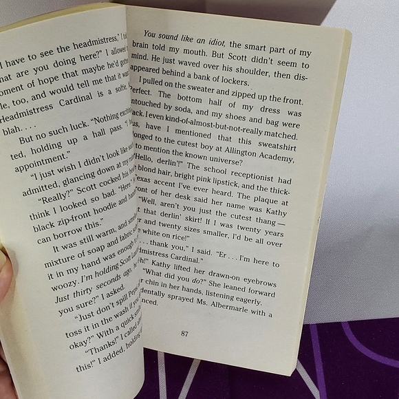 🏷5/$20🏷 Candy Apple Book, Accidentally Fabulous - Lisa Papademetriou - Picture 5 of 5